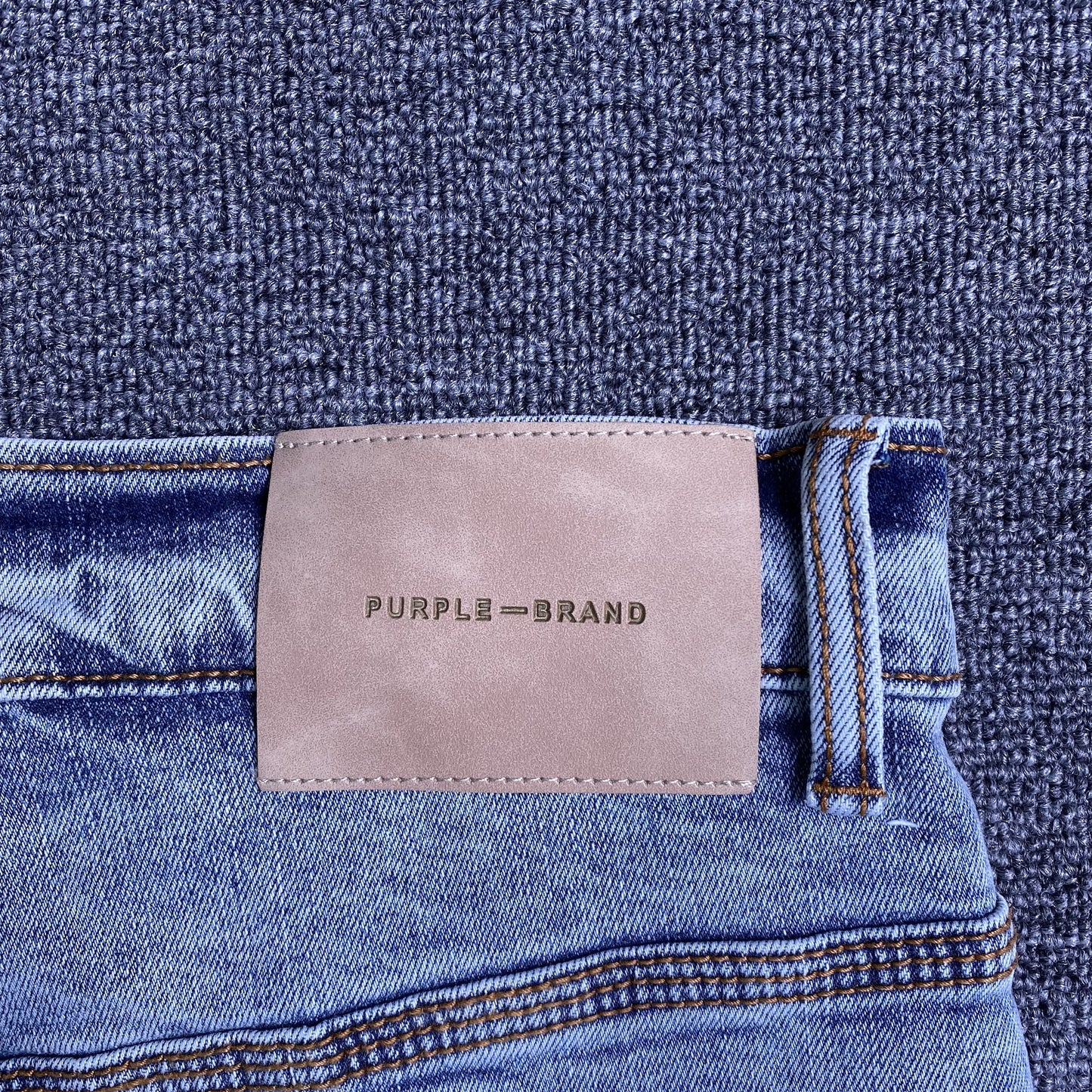 Schmale Jeans der Marke Purple Brand