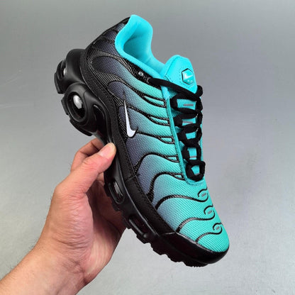 Air Max Plus TN „Light Retro“ 