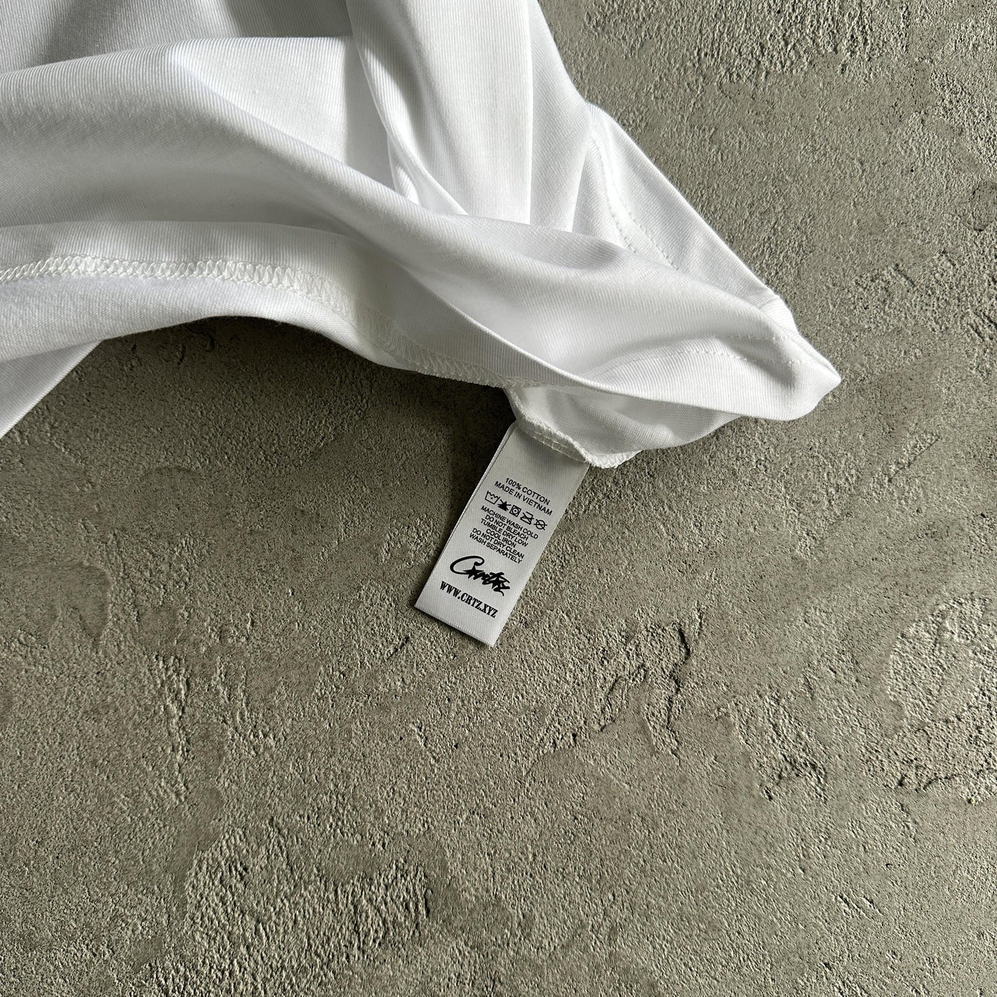 Corteiz T-Shirt Fuck Around und finden Sie heraus 