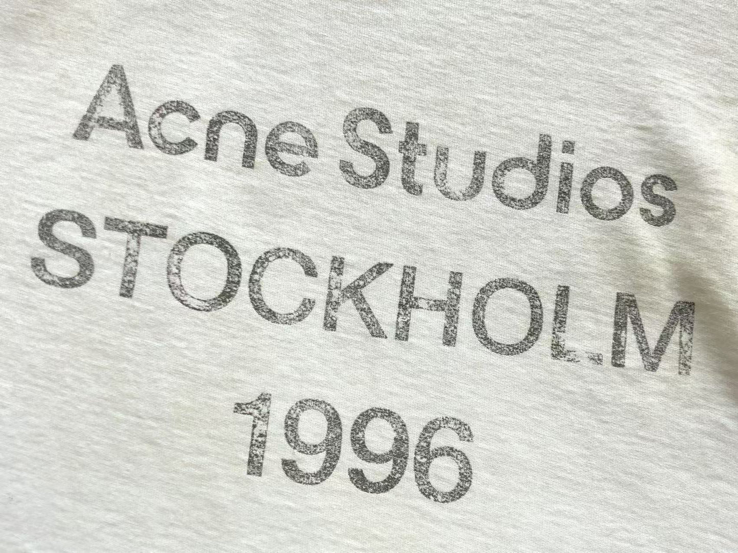 Manga larga de Acne Studios