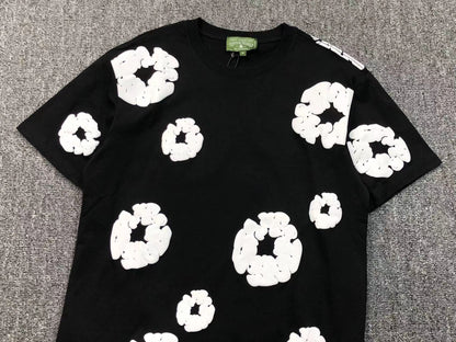 Completo corto con strappi in denim