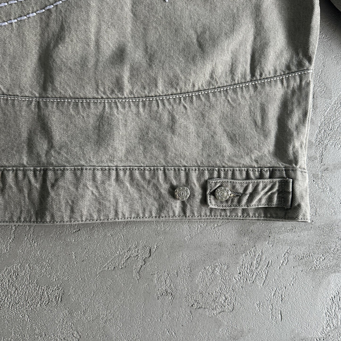 Giacca in denim Corteiz grigia