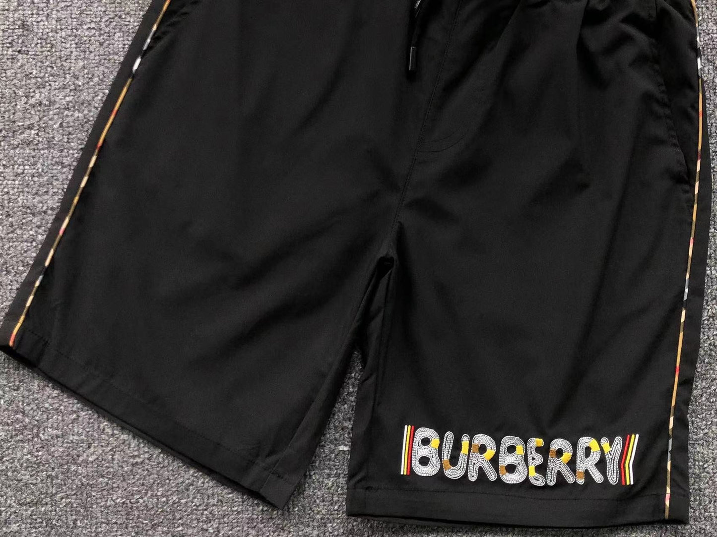 Pantaloncini Burberry