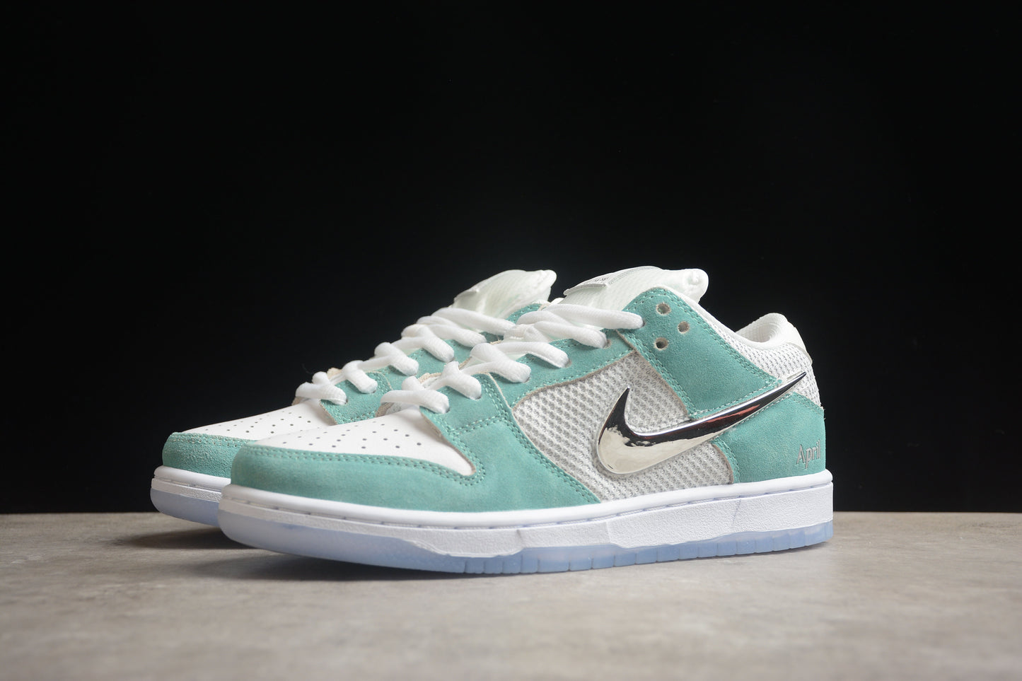 April Skateboards x Nike SB Dunk Low 