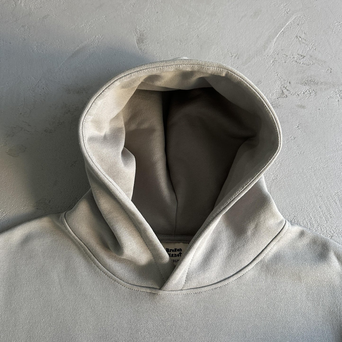 Broken Planet – Jenseits der Grenzen – Kapuzenpullover 