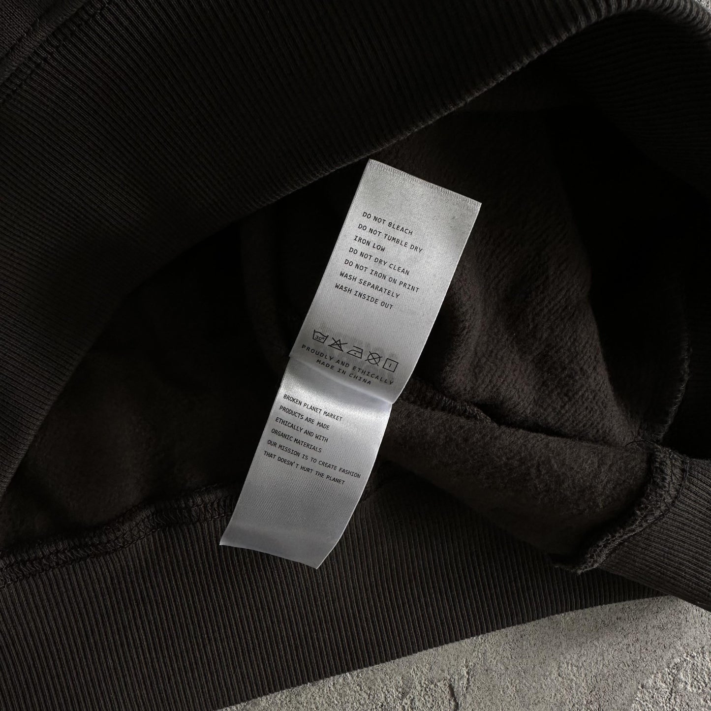 Broken Planet – Herzen sind dazu da, gebrochen zu werden – Kapuzenpullover 