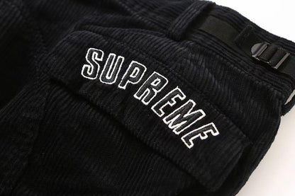 Nike x Supreme Arc Cordhose