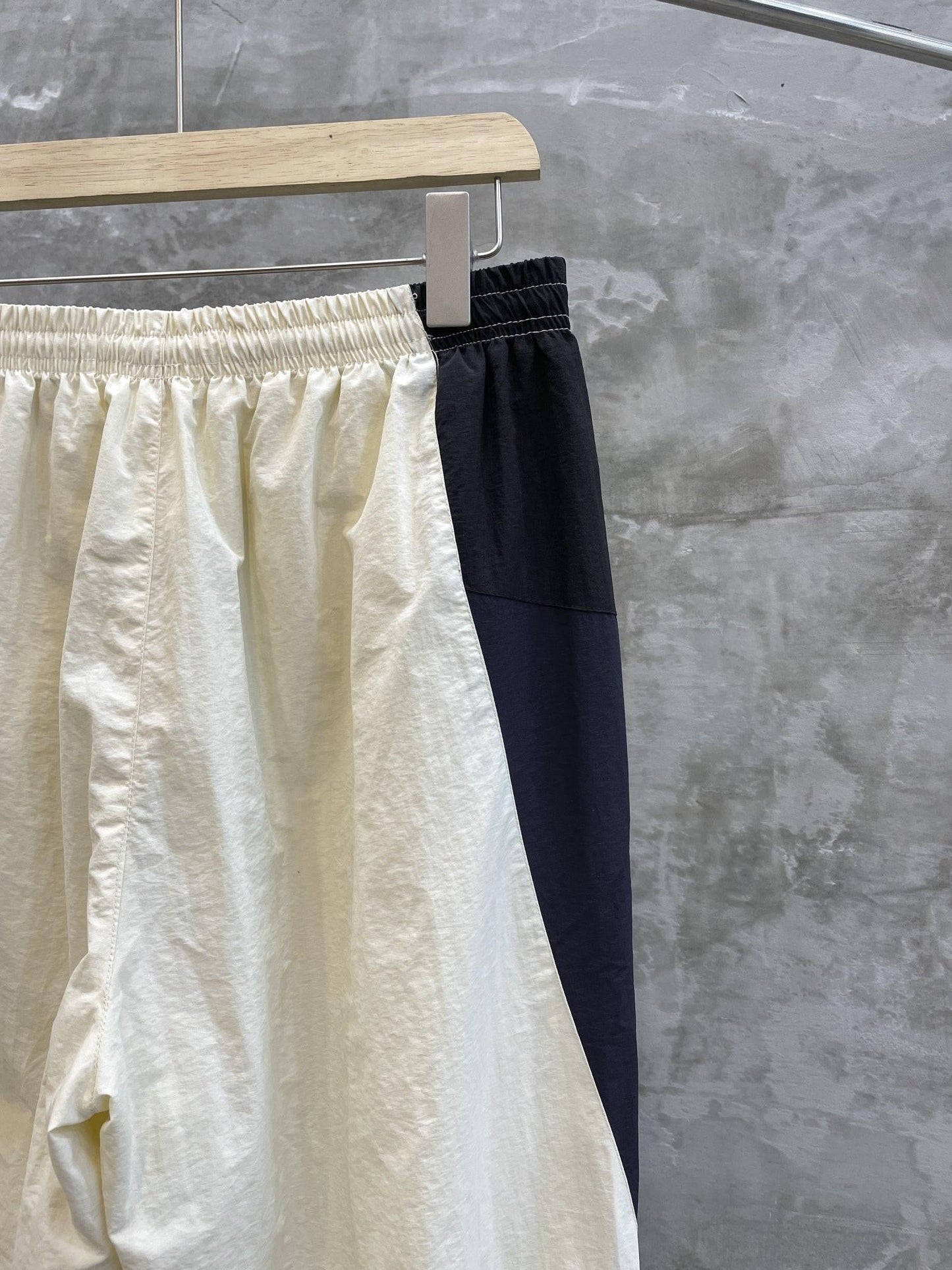 Pantaloni Balenciaga