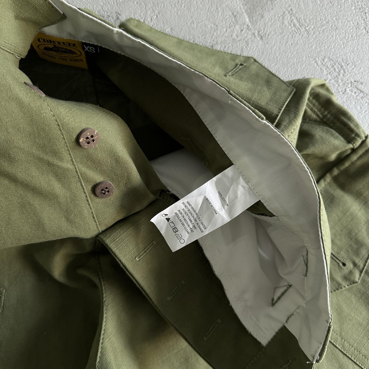 Corteiz Shorts mit schräger Tasche