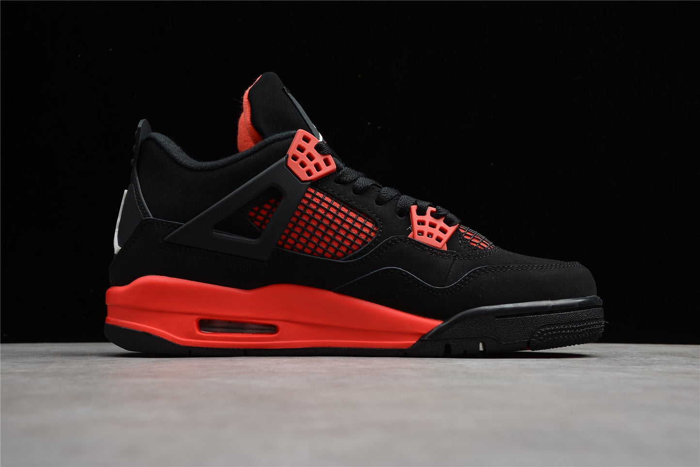 Air Jordan 4 Red Thunder 