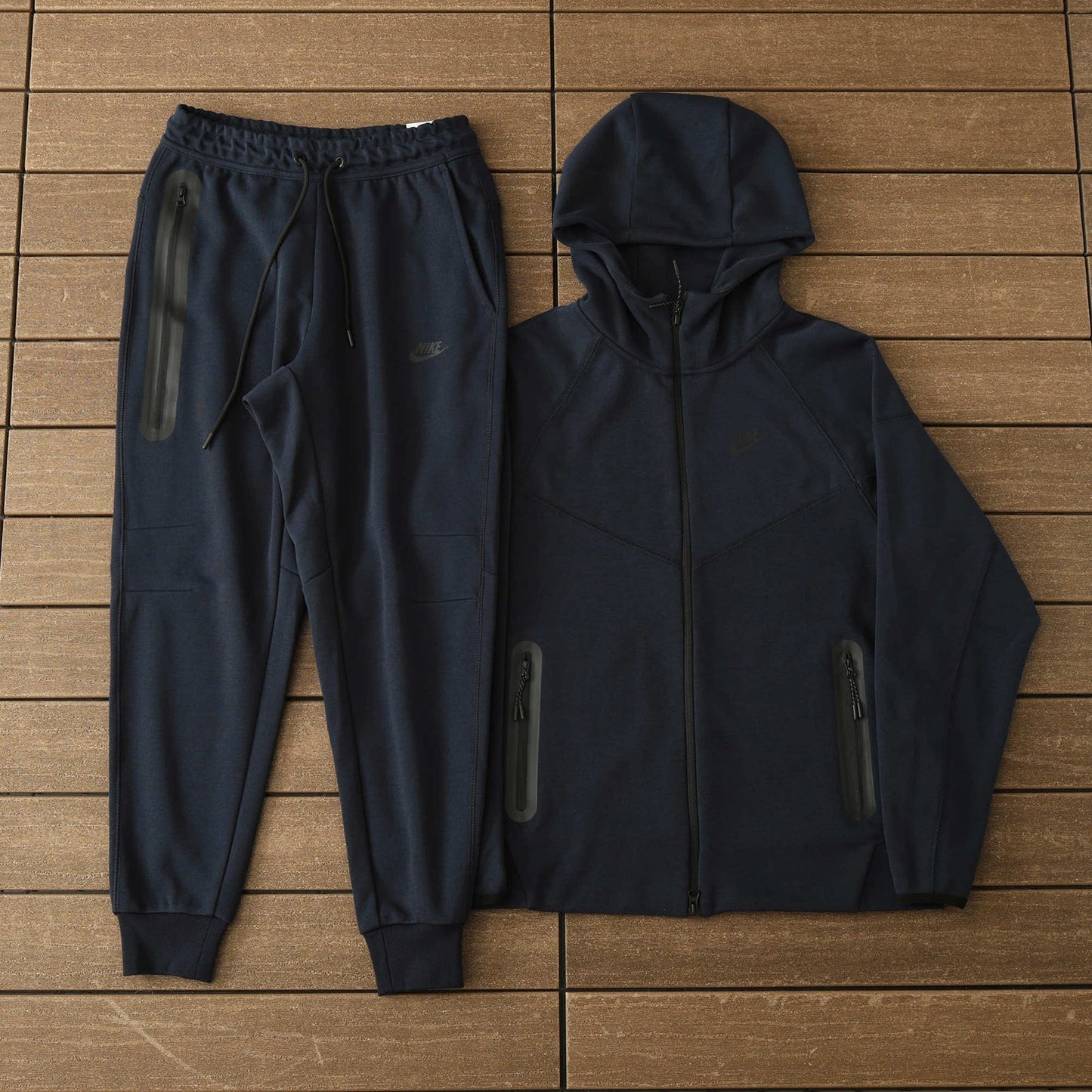 Nike Techfleece Anzug Neue Saison