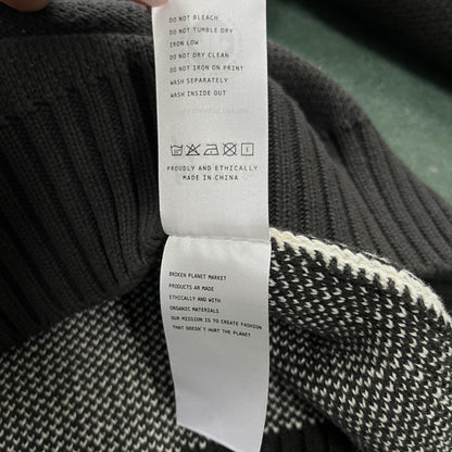 Maglione a forma di cuore con teschio di Broken Planet