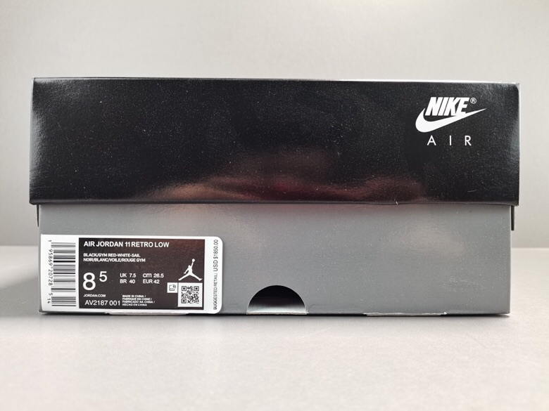 Air Jordan 11 Low "72-10" 