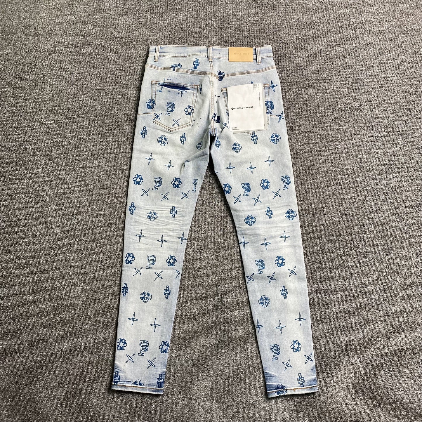 Schmale Jeans der Marke Purple Brand