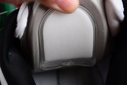 Nike SB Dunk Low x Heineken 