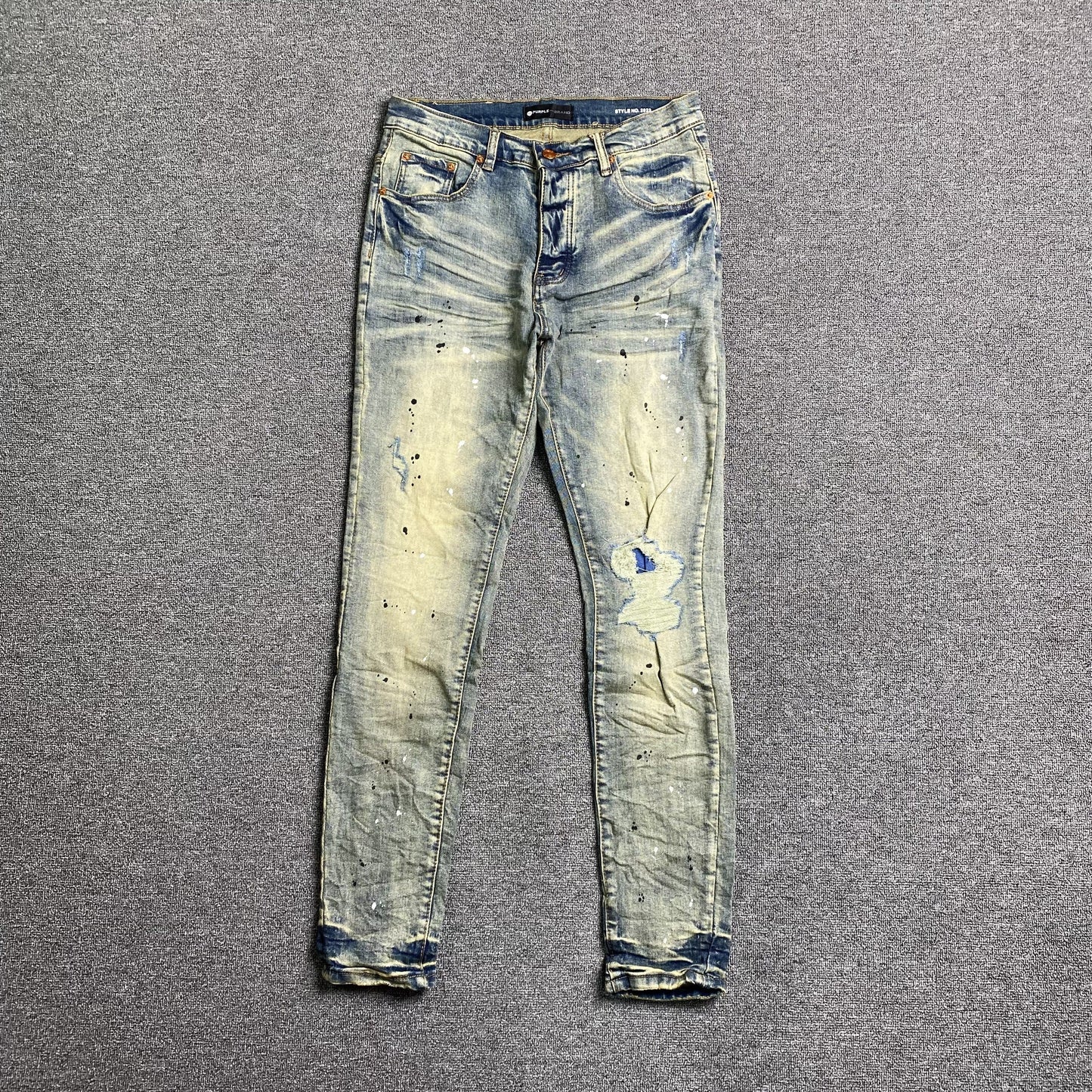 Schmale Jeans der Marke Purple Brand