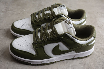 Nike Dunk Low Mitteloliv 