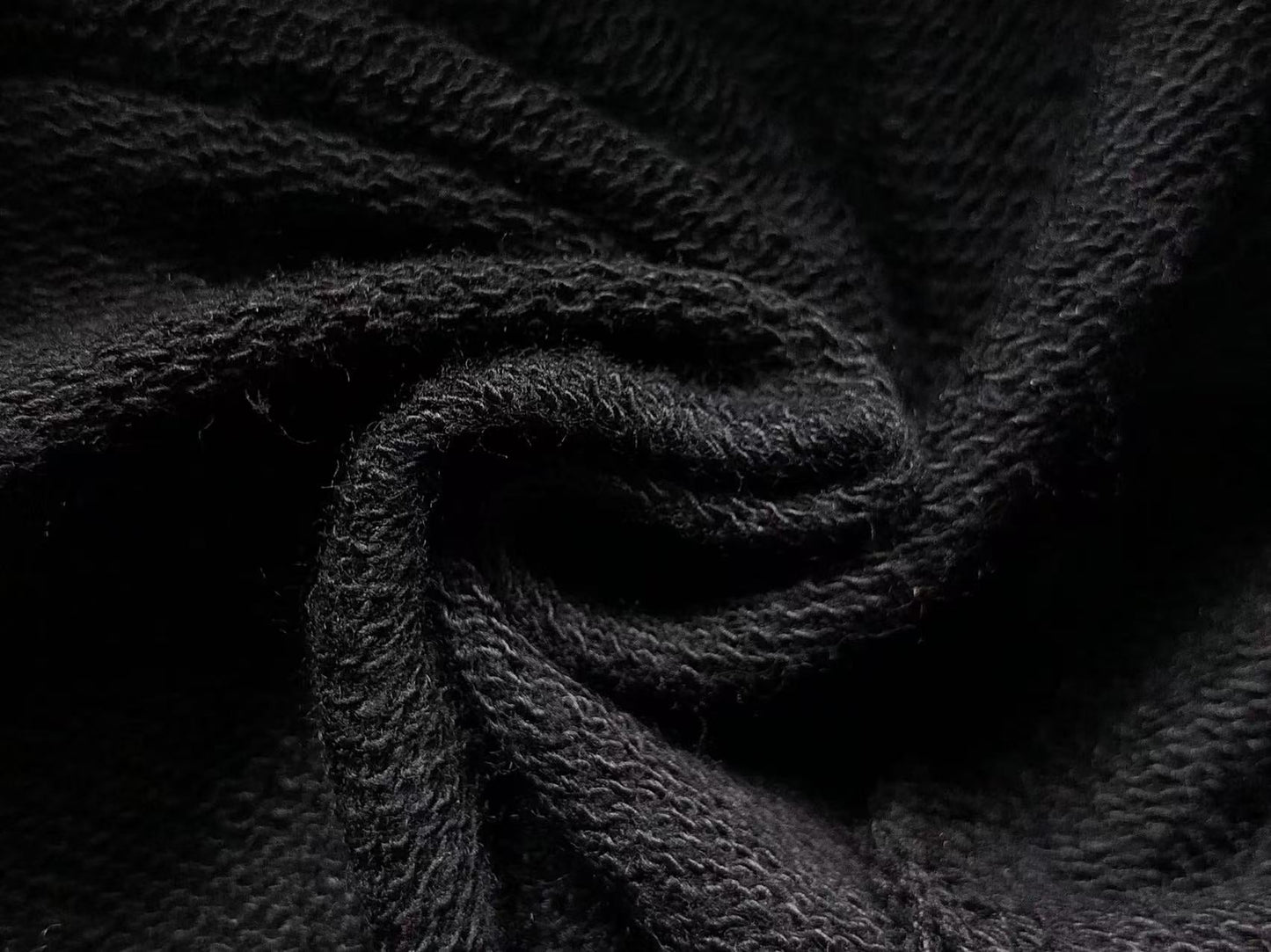 Maglietta con lacrime di denim