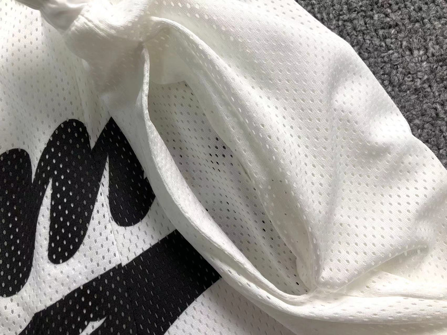 Pantaloncini e maglietta Amiri