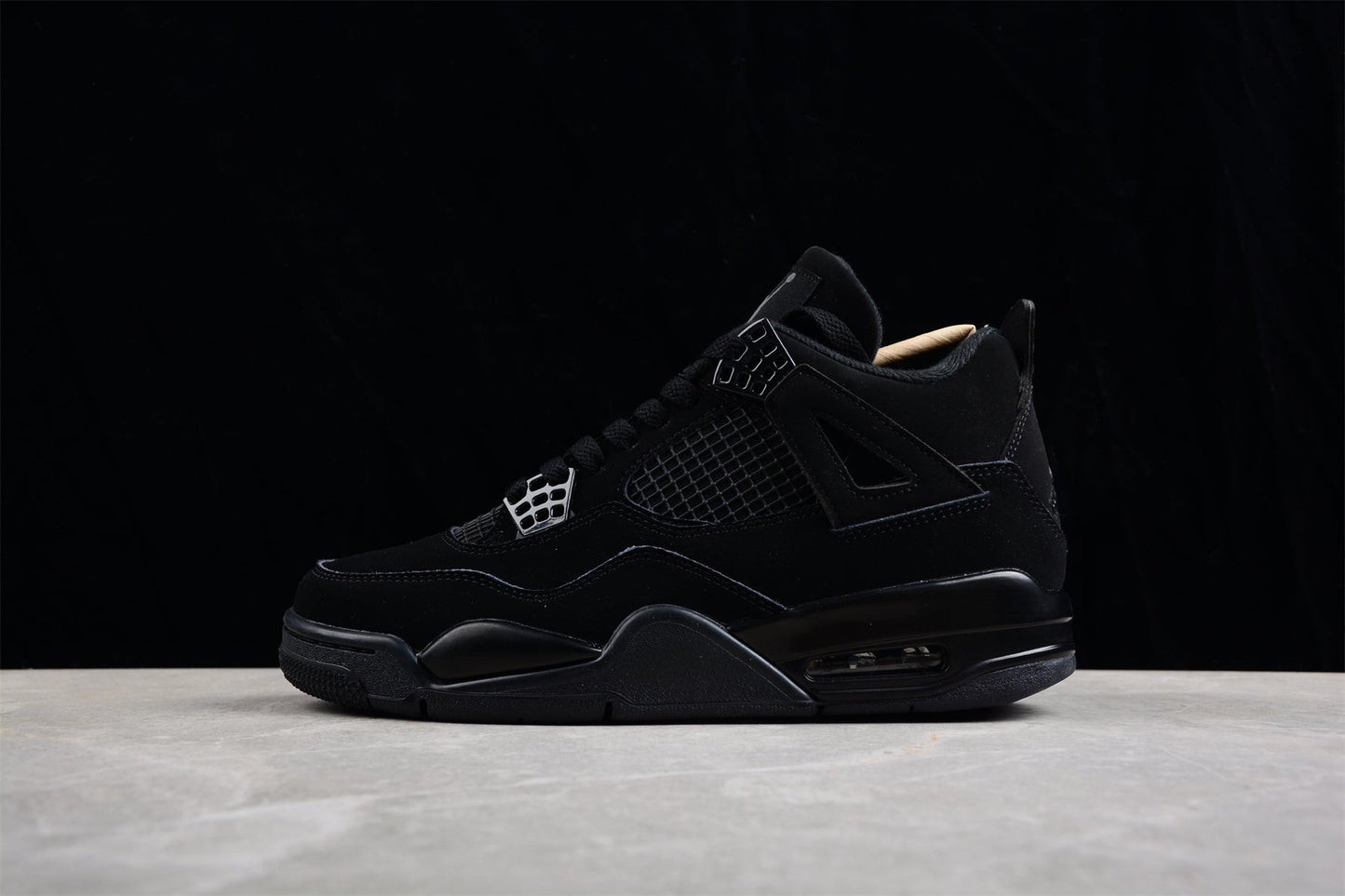 Air Jordan 4 Schwarze Katze 