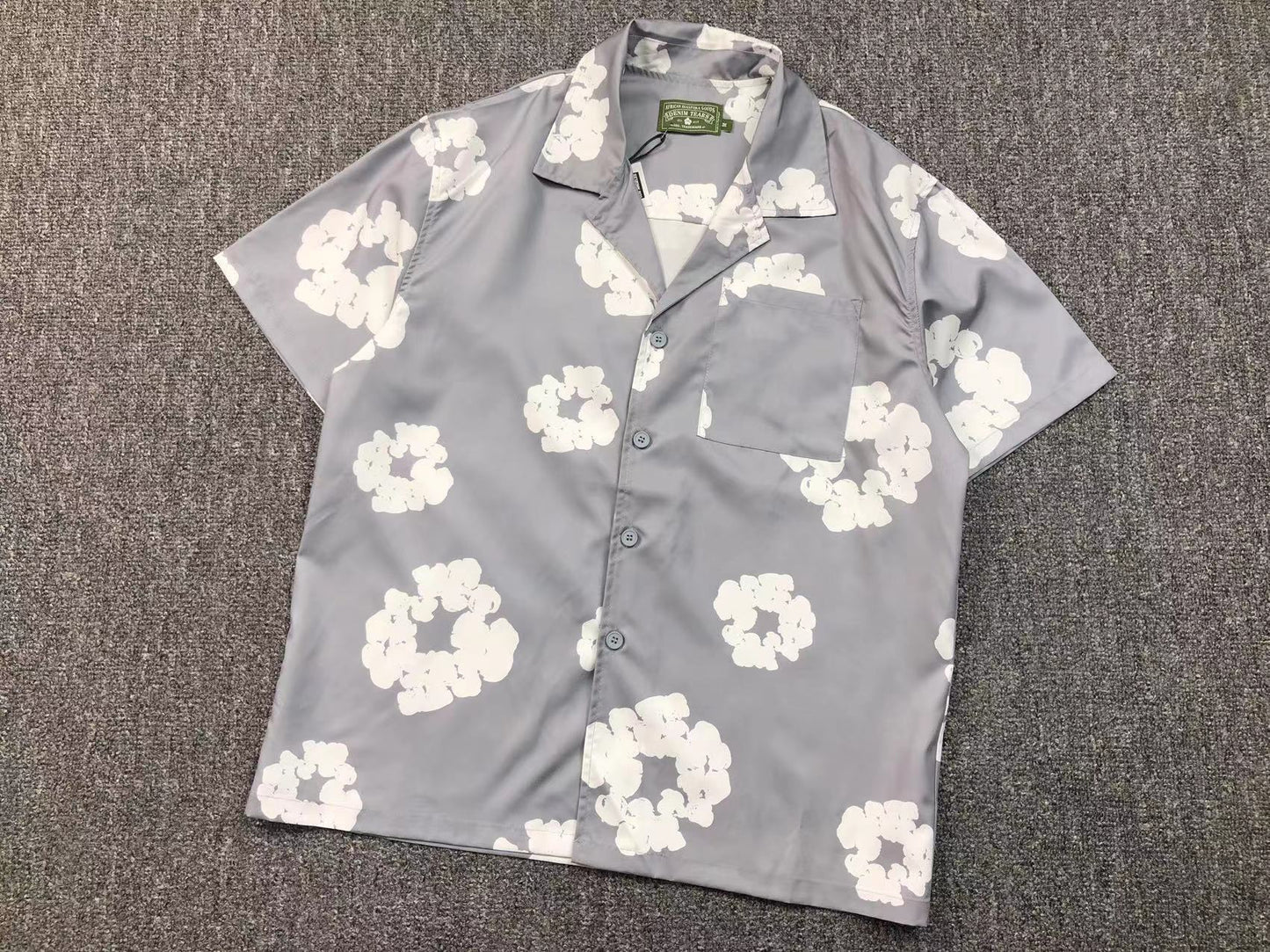 Tuta da bagno con strappi in denim