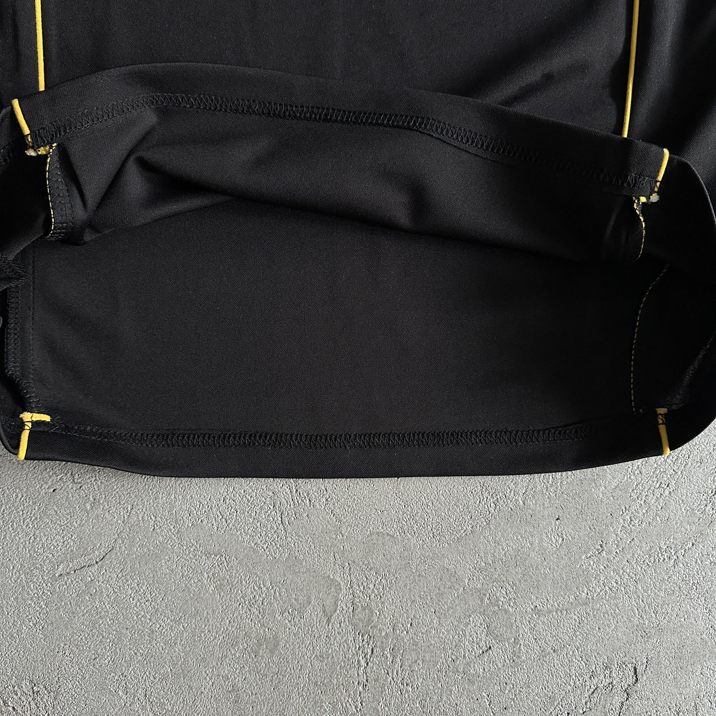 Corteiz Talismo Fußballtrikot – Schwarz 