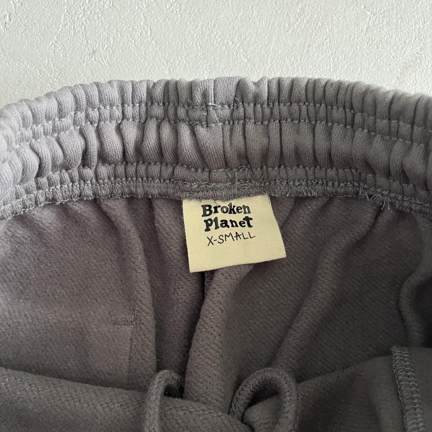 Broken Planet – Jogginghose mit geradem Bein 