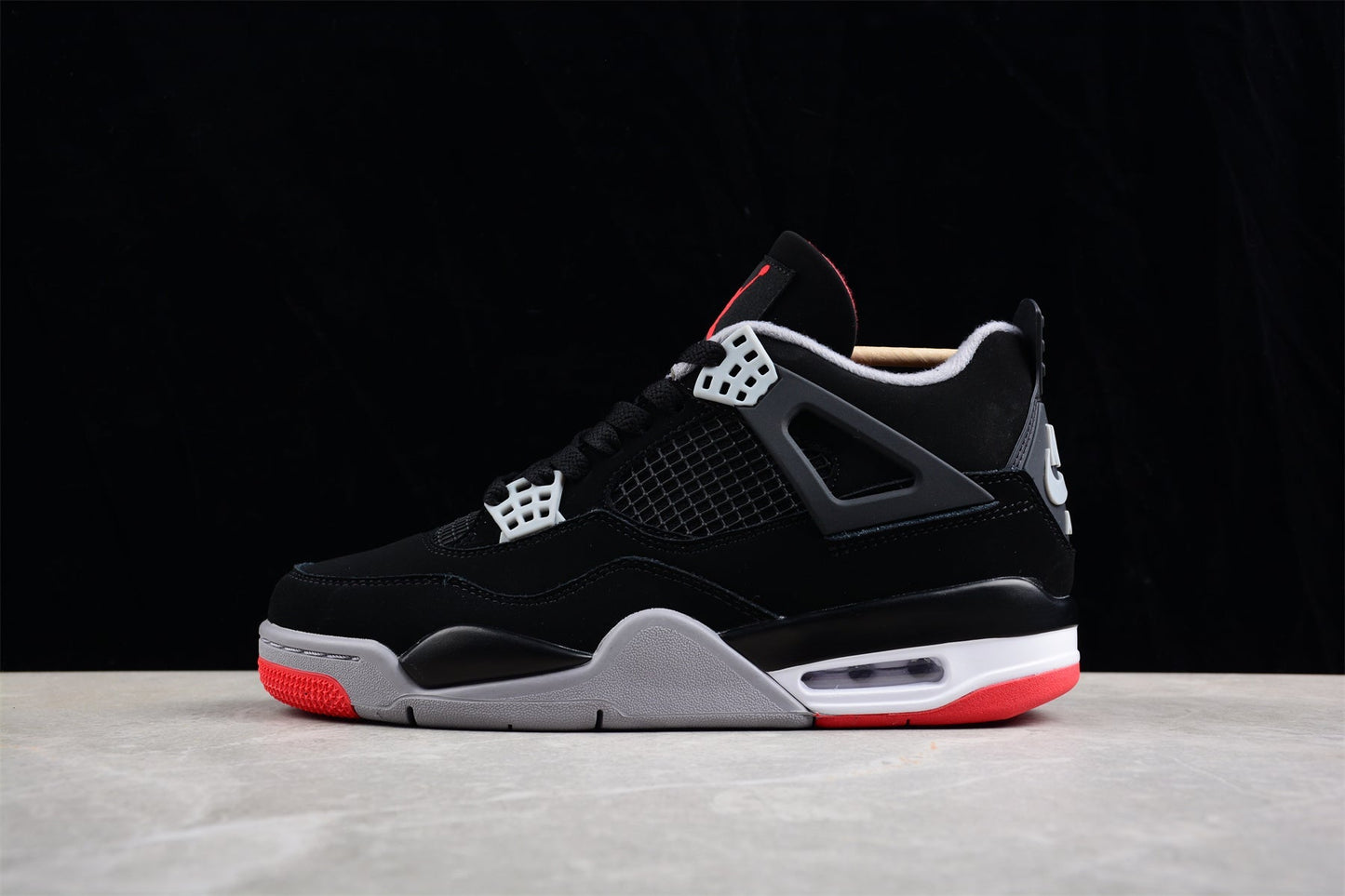 Air Jordan 4 Retro Bred 