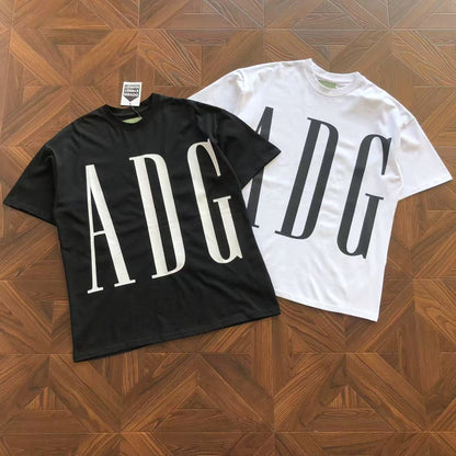 Maglietta con lacrime di denim 