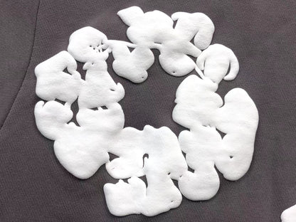 Il denim strappa la ghirlanda di cotone