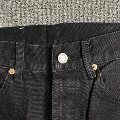 Jeans strappati in denim