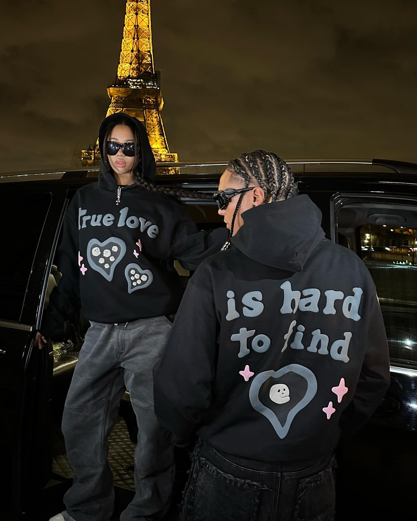 Broken Planet True Love Kapuzenpullover 