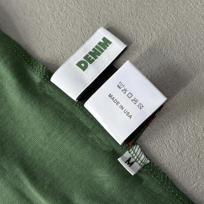 Maglietta con lacrime di denim 