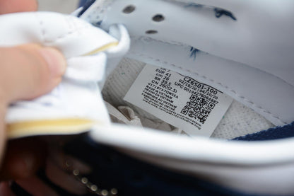 Nike x Kasina Dunk Low „80er-Bus“ 