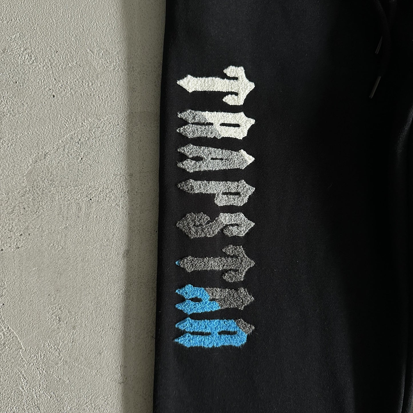 Trapstar Trainingsanzug Chenille Lightning 