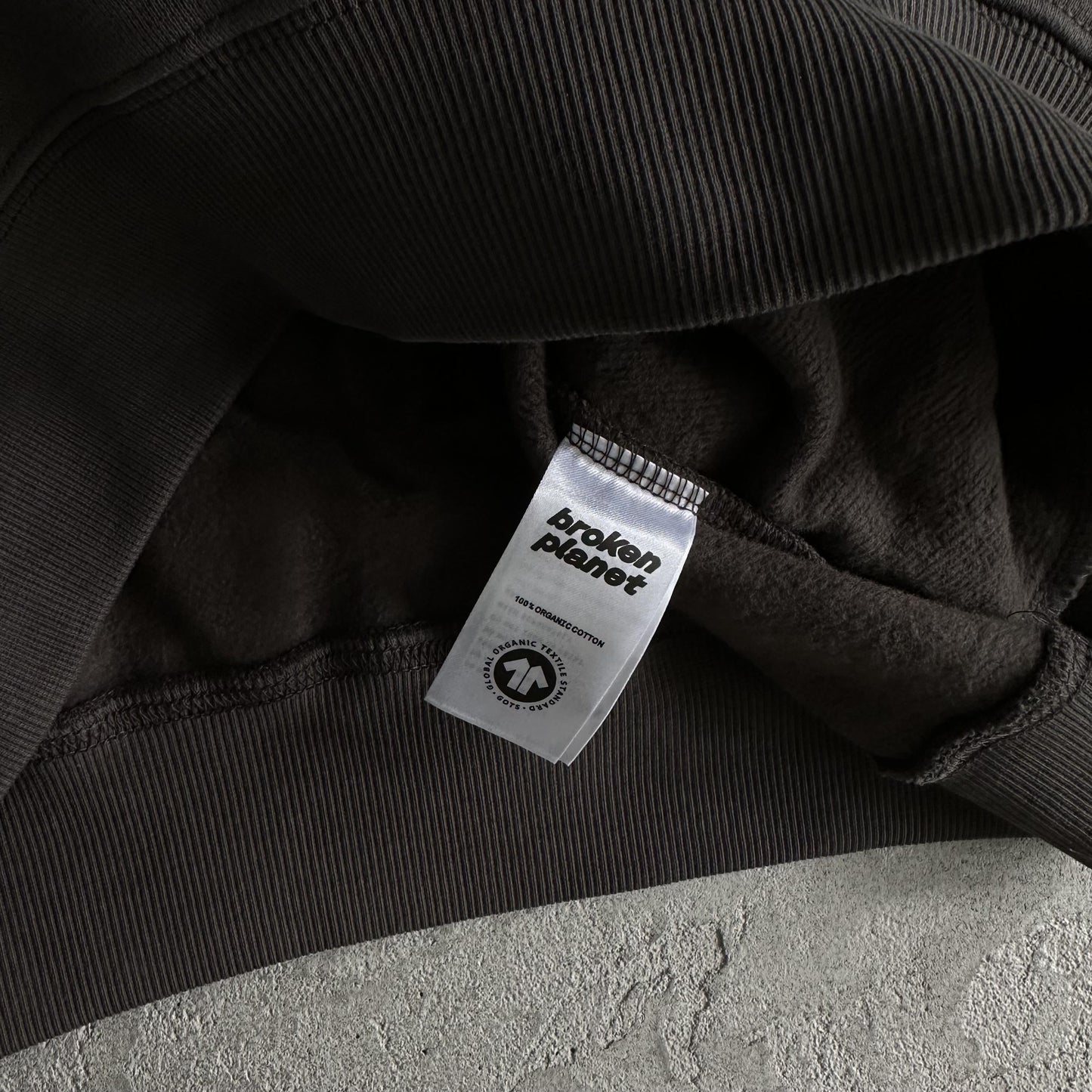 Broken Planet – Herzen sind dazu da, gebrochen zu werden – Kapuzenpullover 