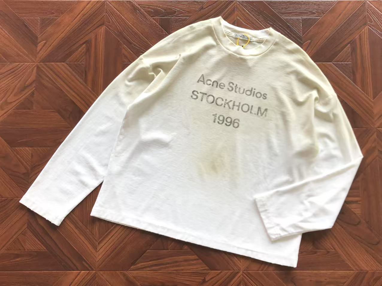 Manga larga de Acne Studios