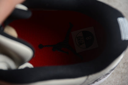 Air Jordan 11 Low "Schlange" 