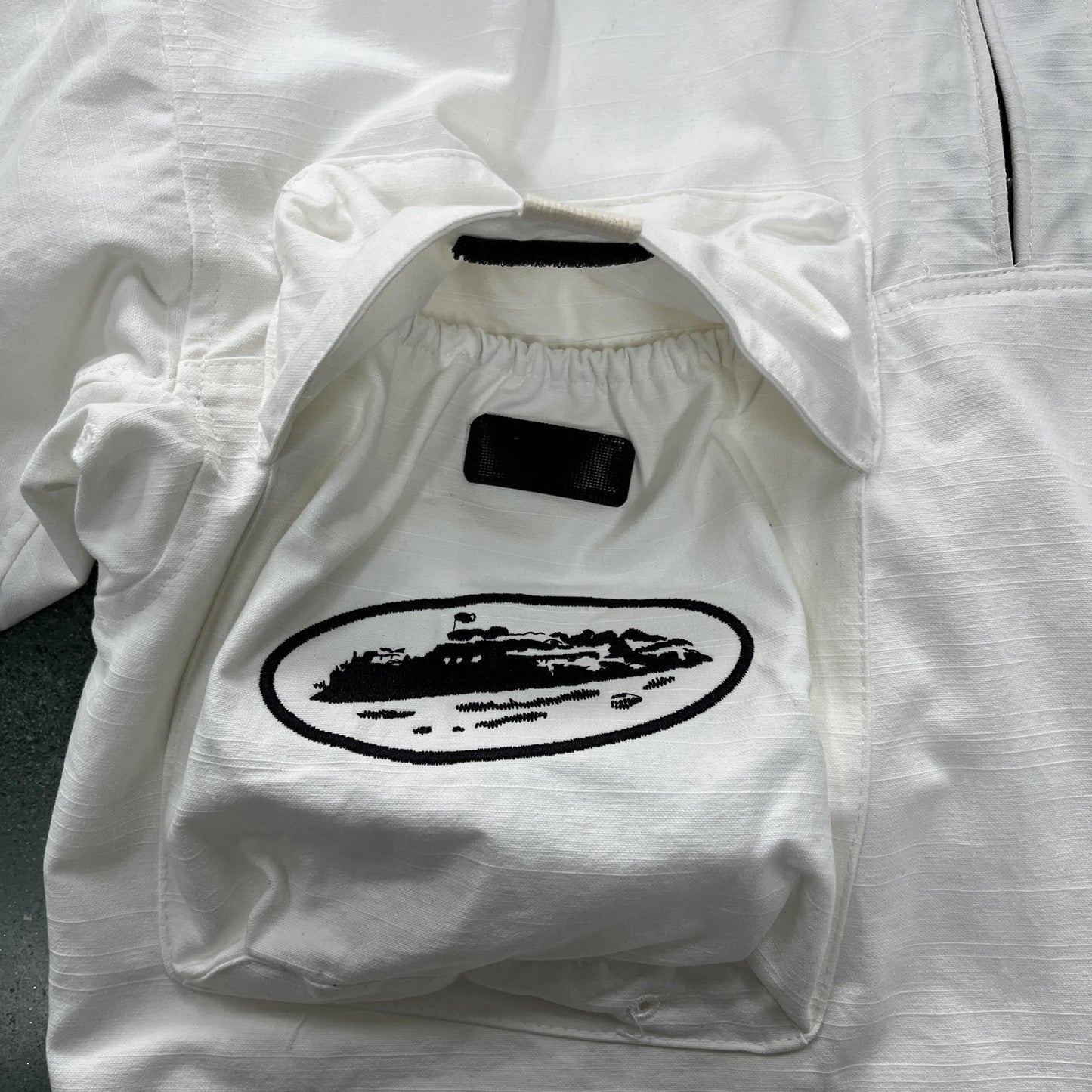 Giacca Corteiz con tasche oblique