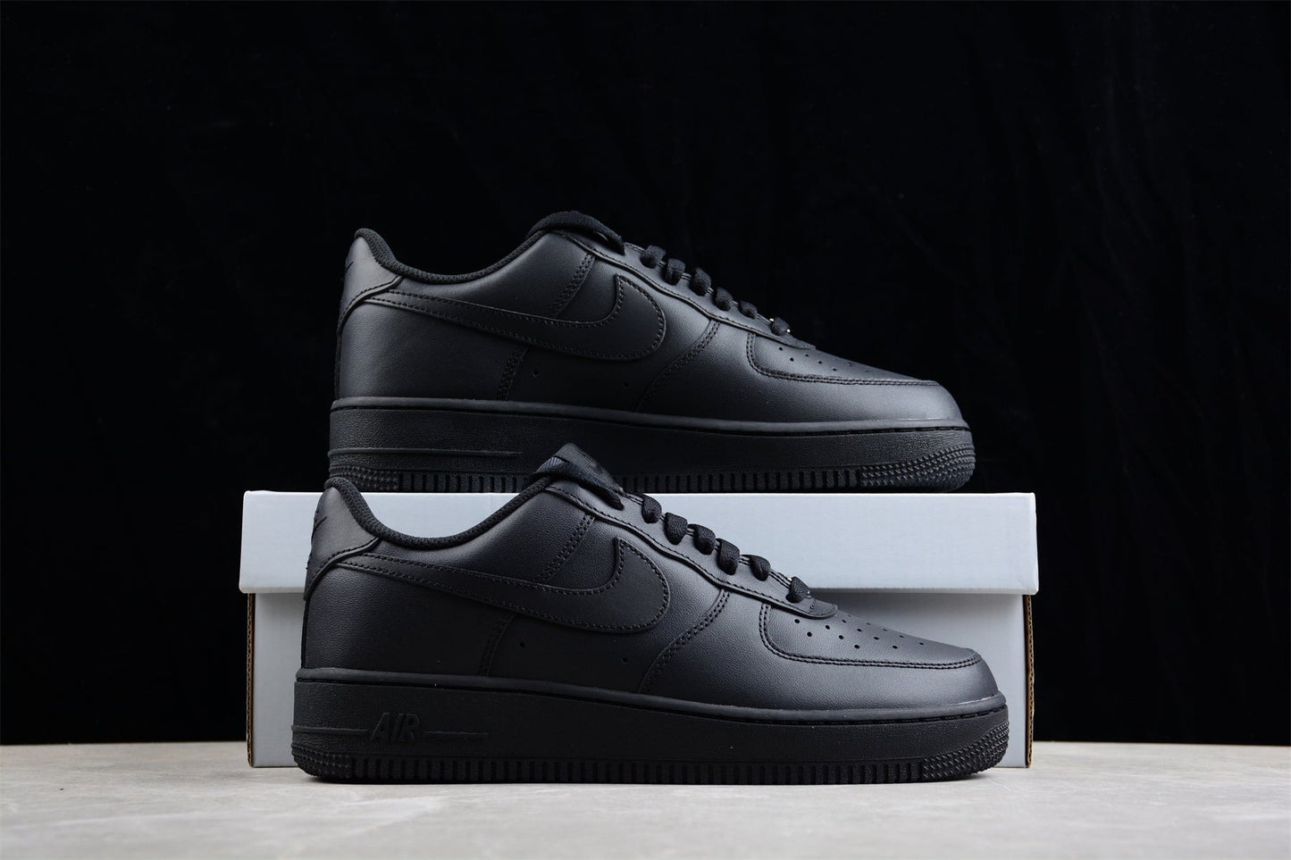 Air Force 1 AllBlack 