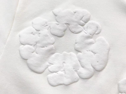 Il denim strappa la ghirlanda di cotone