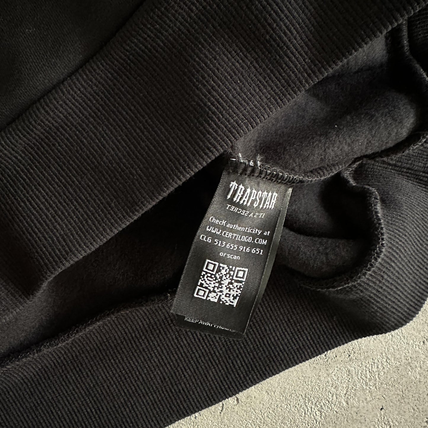 Trapstar Trainingsanzug Arch Gradient 