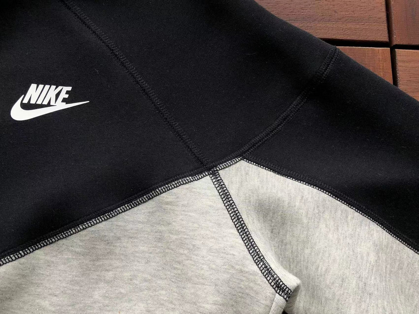 Nike Techfleece Anzug Neue Saison