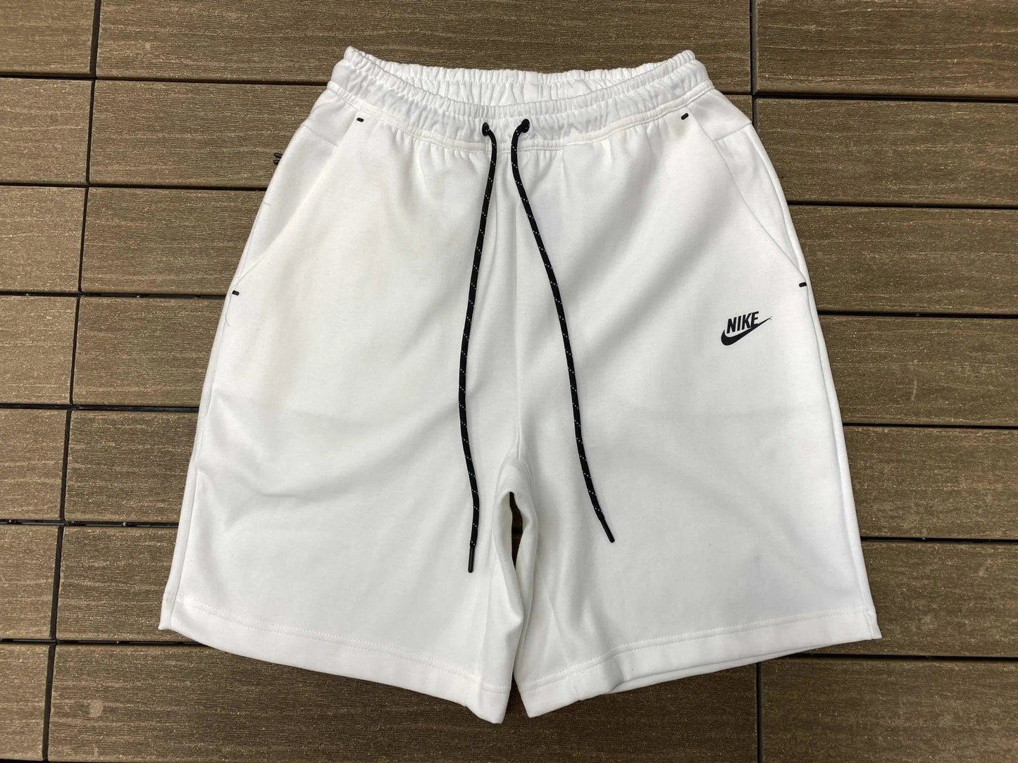 Pantaloncini Nike Techfleece 