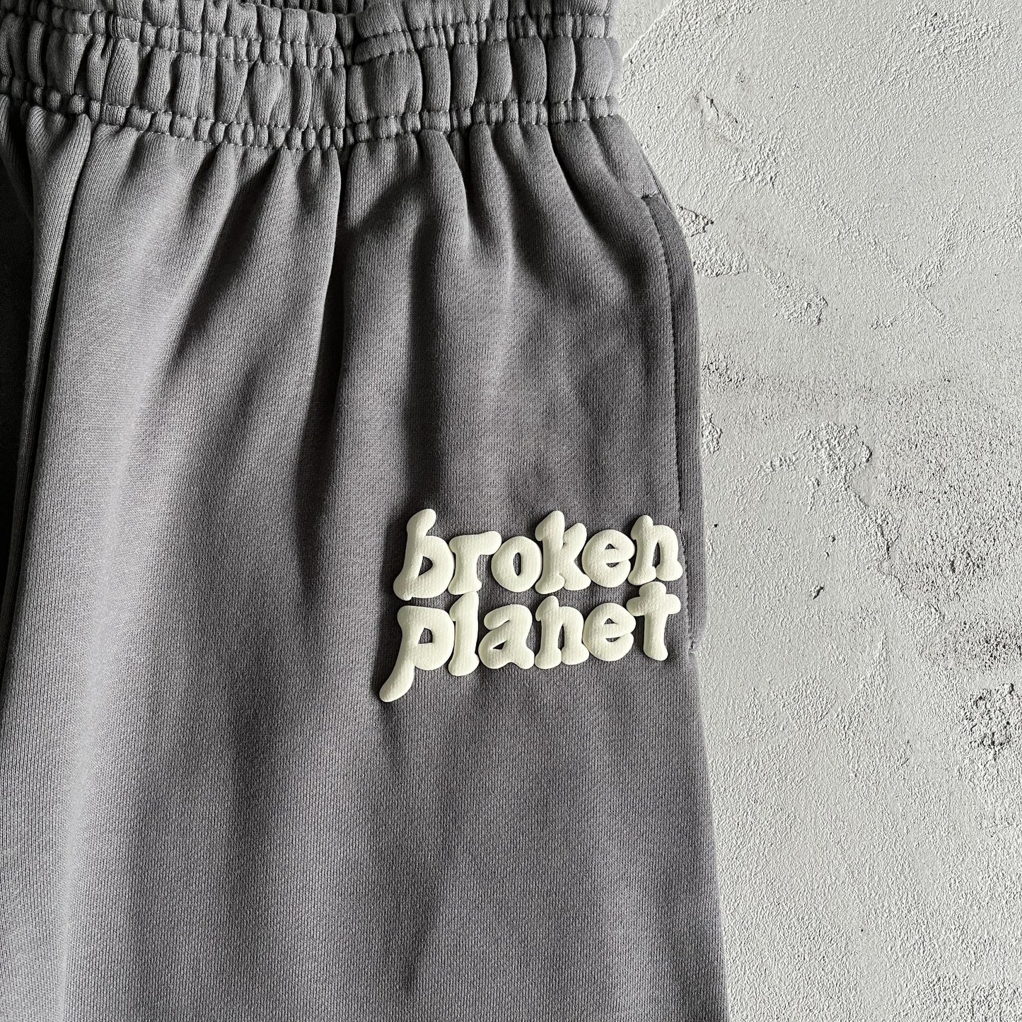 Broken Planet – Jogginghose mit geradem Bein 