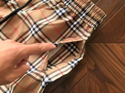Pantaloncini Burberry 