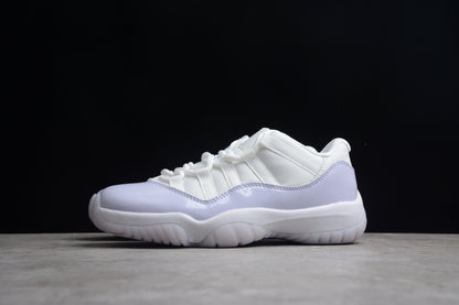 Air Jordan 11 Low „Pure Violet“ 