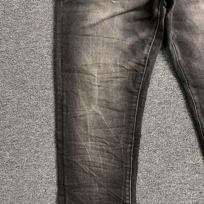 Schmale Jeans der Marke Purple Brand