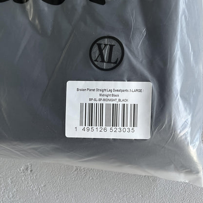 Broken Planet – Jogginghose mit geradem Bein in Schwarz 