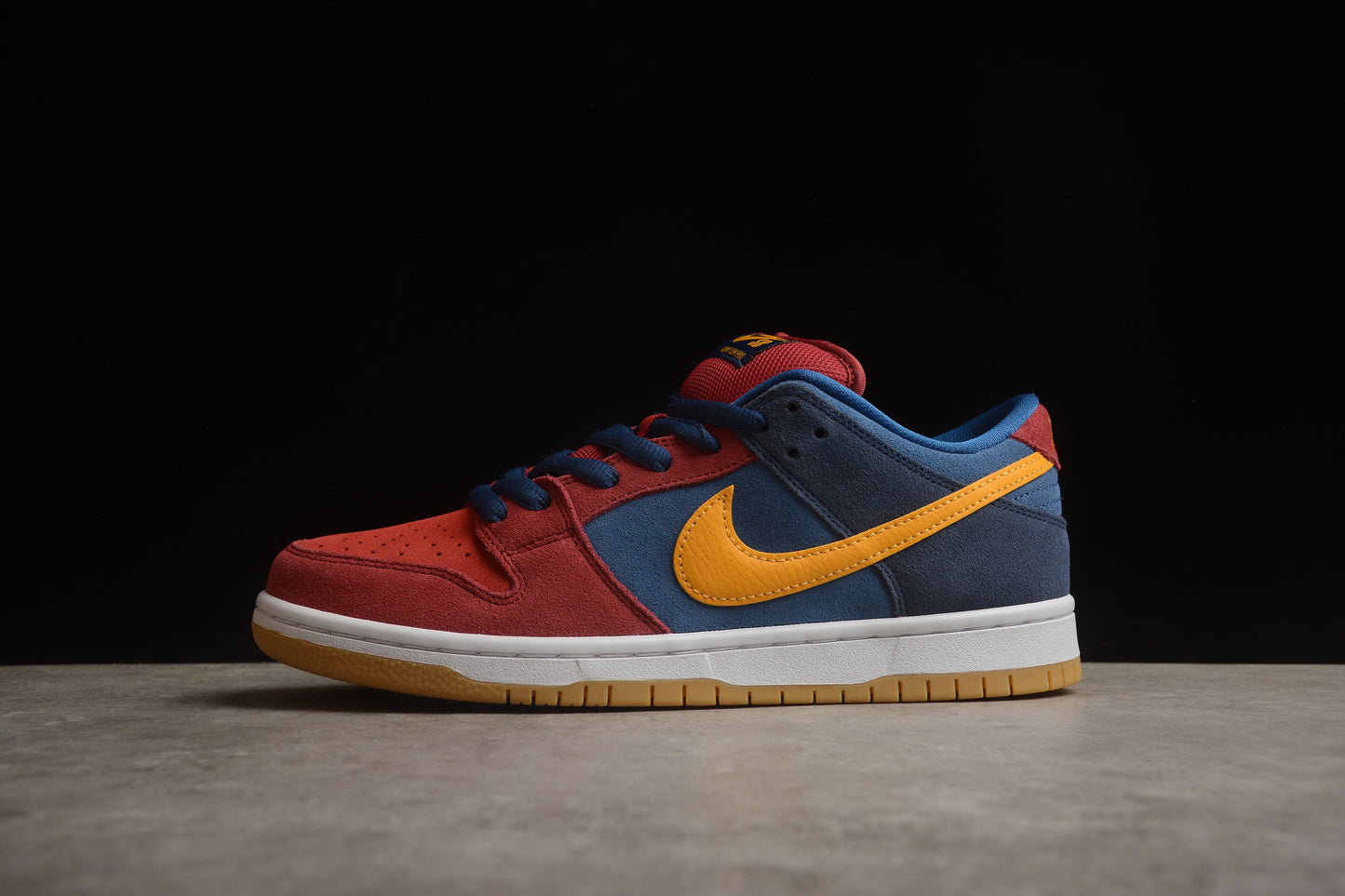 Nike SB Dunk Low Barcelona 